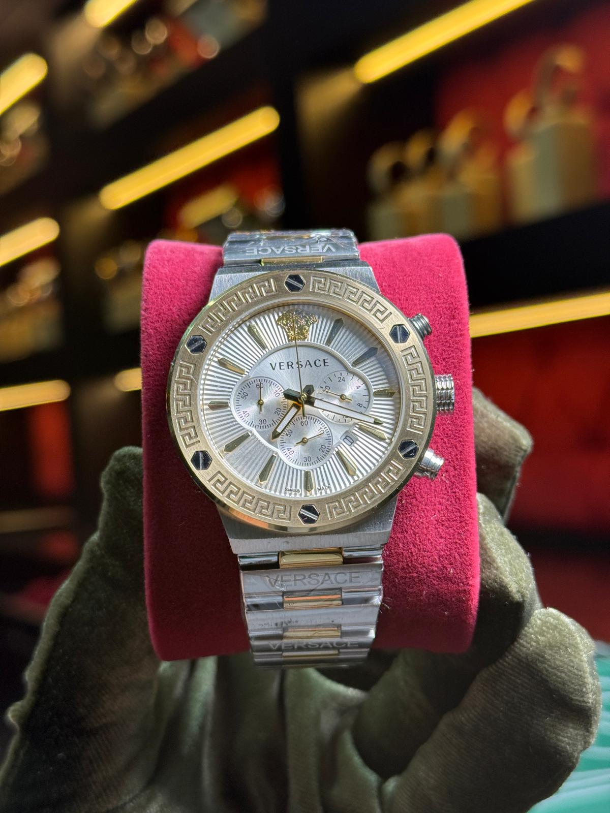 VERSACE